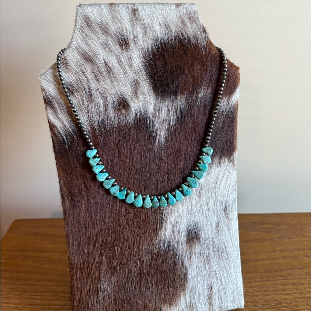Turquoise Beaded Necklace